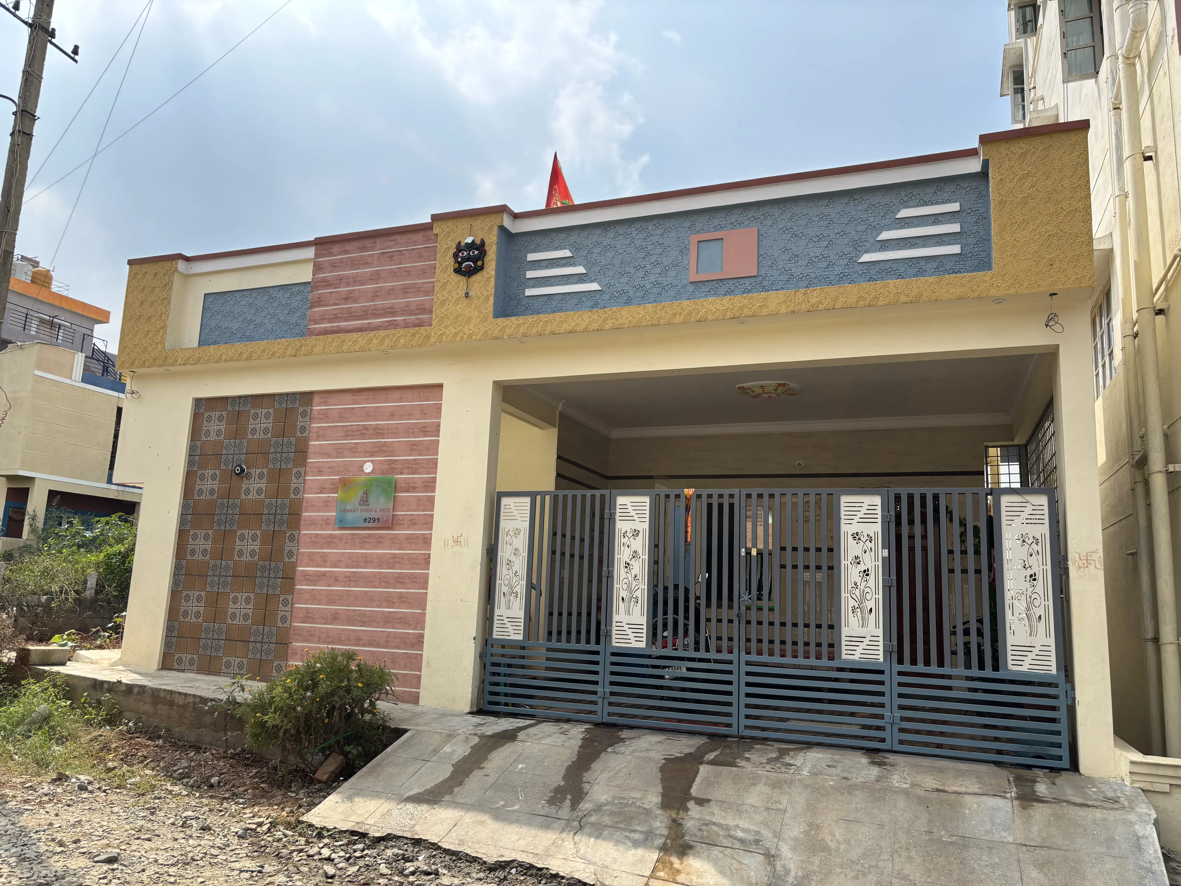 Jaswant Singh and Jyoti Home